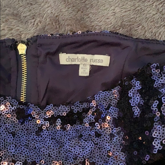 Sequenced Tank Top - Picture 2 of 4